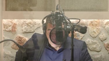 Αλέξης Τσίπρας: «Το βιβλίο μου έχει μια ιδιαιτερότητα, κανείς πρώην πρωθυπουργός δεν γράφει σε ενεστώτα χρόνο»