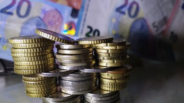 Αυτά πρέπει να πληρώσουμε μέχρι το τέλος του 2025