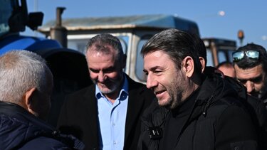 Νίκος Ασνρουλάκης-Αγρότες