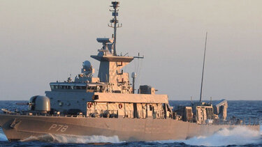 Επίσκεψη κοινού στην ΤΠΚ του Πολεμικού Ναυτικού «ΚΑΡΑΘΑΝΑΣΗΣ» στο Λιμάνι Αγίου Νικολάου