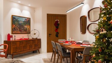 Αθηναική Επιπλογραμμή Χριστούγεννα σπίτι