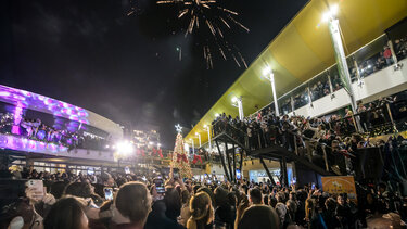 Εντυπωσιακή η Φωταγώγηση στο Talos Plaza