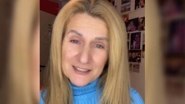 Ραφαέλα Μητέρα βίντεο