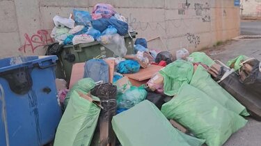 Σκουπίδια, Κορώνη Μαγαρά