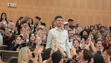 ωνσταντίνος–Εφραίμ Τσαγκατάκης, ο πρώτος εντυποανάπηρος απόφοιτος του Ελληνικού Μεσογειακού Πανεπιστημίου (ΕΛΜΕΠΑ)