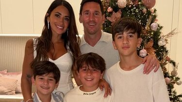 Λιονέλ Μέσι: Το πρωτοχρονιάτικο μήνυμα με οικογενειακή φωτογραφία