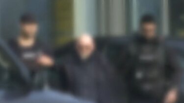 Προσωρινά κρατούμενος ο ιδιοκτήτης της «Βιολάντα» για την πολύνεκρη έκρηξη