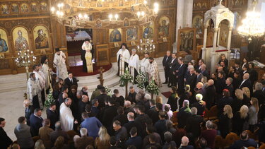 Σχόλιο κηδεία Κεφαλογιάννη