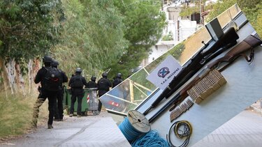 Βορίζια: «ξετρύπωσαν» ακόμα και πολεμικό από παλιό ποιμνιοστάσιο φωτογραφία