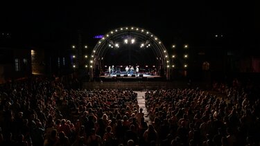 Τραγούδι "Δυνάμωσέ το"