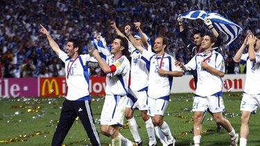 Η UEFA ευχήθηκε στην Ελλάδα για την επέτειο της 25ης Μαρτίου με τα δύο ευρωπαϊκά