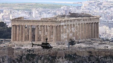 Στρατιωτική παρέλαση