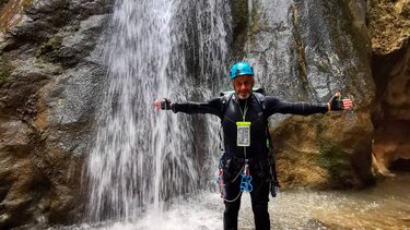 Κατάβαση στο φαράγγι του Λυχνιστή