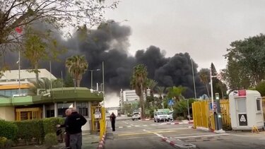 Ιρανική πυραυλική επίθεση σε εργοστάσιο χημικών στο Ισραήλ – Φόβοι για επικίνδυνη διαρροή