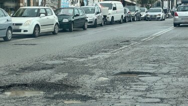 Λακκούβες, Λεωφόρος Ικάρου