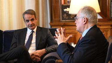 Μητσοτάκης, Τασούλας