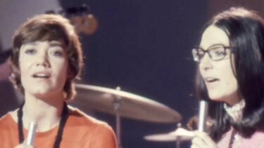 Μαρινέλλα, Νάνα Μούσχουρη