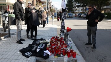 Θεσσαλονίκη: Προθεσμία για την Τρίτη έλαβε ο 23χρονος που κατηγορείται για τη δολοφονία του 20χρονου στην Καλαμαριά