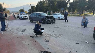 Σοβαρό τροχαίο στη Λαμία: Παραβίασε το STOP και τους εμβόλισε