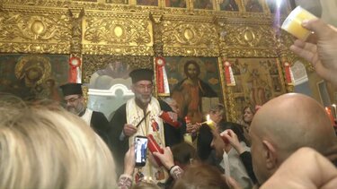 Συγκίνηση στη Βηρυτό: Έφτασε το Άγιο Φως εν μέσω συγκρούσεων - Μήνυμα ελπίδας και ειρήνης