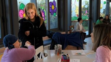 Στις δομές κοινωνικής φροντίδας των Χανίων η Σέβη Βολουδάκη