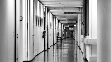 Τραυματισμός 17χρονης στην Κοζάνη: Αυτεπάγγελτη μήνυση σε βάρος 20χρονου – Στο μικροσκόπιο το βιντεοληπτικό υλικό