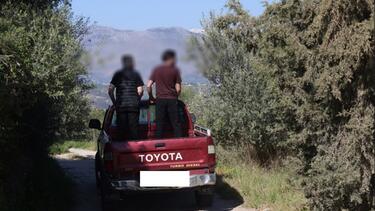 λευθερία - Με εκπαιδευμένους σκύλους και drones οι έρευνες 