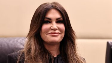 Το πασχαλινό μήνυμα της Κίμπερλι Γκίλφοϊλ προς τους Έλληνες: «Χριστός Ανέστη, Χρόνια Πολλά»