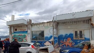 κορινθος-μπαλκονι