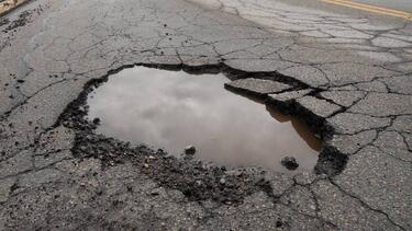 Λακκούβα νερό