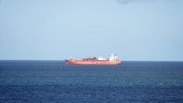 Reuters: Οι συνομιλίες για τα Στενά του Ορμούζ θα περιλαμβάνουν πιθανές κυρώσεις στο Ιράν