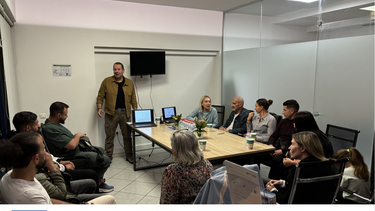 Ηράκλειο: Το πρόγραμμα HELIOS+ δίνει «φωνή» στους μετανάστες μέσω φωτογραφίας