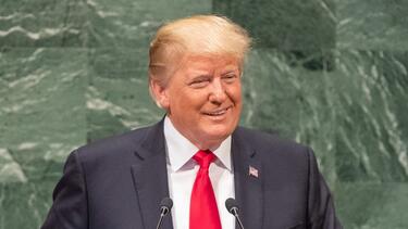 Η αισιοδοξία του Τραμπ και το «σκληρό πόκερ» στα Στενά του Ορμούζ