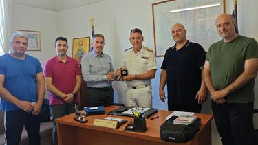 orfanos_limeniko_xania