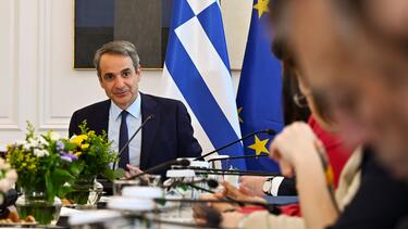 Μητσοτάκης στο Υπουργικό: Παρατείνεται και τον Ιούνιο η επιδότηση στο diesel, πολιτική Βαβέλ τα νέα κόμματα – Όλη η εισήγηση πριν από λίγο
