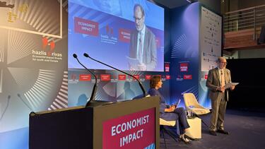 Συνέδριο, Economist