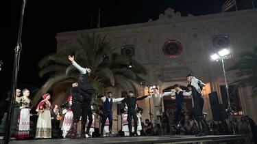 Πλήθος κόσμου στη μουσικοχορευτική εκδήλωση για την 60η επέτειο της Επανακομιδής της Τιμίας Κάρας του Αγίου Τίτου