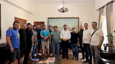 Επίσκεψη μελών του Συλλόγου Φίλων Αγωνιστών Μάχης Κρήτης Γαλατά στον Δήμαρχο Χανίων