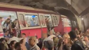 Εκτροχιάστηκε συρμός του μετρό στην Κωνσταντινούπολη - Πολλοί οι τραυματίες