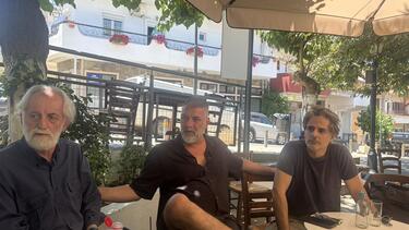  "Δύο μαύρα πουκάμισα" και μία καλή παρέα στα Ανώγεια!