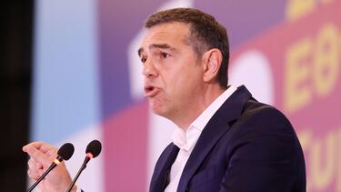 Τσίπρας: Χρειαζόμαστε δικαιότερους, όχι περισσότερους φόρους