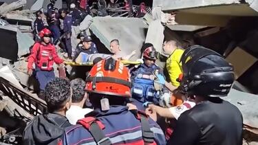 Βενεζουέλα: Αγώνας δρόμου για επιζώντες μετά τους καταστροφικούς σεισμούς - Έλληνες περιγράφουν όσα έζησαν