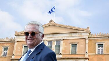 Μια ιστορία για νεότευκτα κόμματα που ψάχνουν στελέχη σαν golden boy!