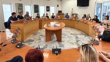 Δήμος Μαλεβιζίου: Υπογραφή συμβάσεων για 46 εργαζόμενους μέσω ΕΣΠΑ για τους Βρεφονηπιακούς Σταθμούς, τα ΚΔΑΠ και τα ΚΔΑΠ ΑμεΑ