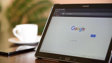 ΕΚΠΟΙΖΩ: Iδιαίτερα σημαντική απόφαση το πρόστιμο 403 εκατ. ευρώ στην Google για παρακολούθηση τοποθεσίας των χρηστών