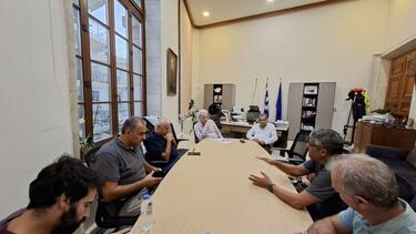 Δήμος Ηρακλείου: Μπαράζ συναντήσεων Καλοκαιρινού με συλλόγους και φορείς της πόλης