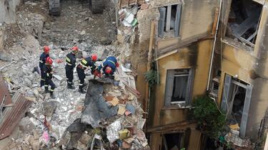 Πλάκα, Έκρηξη