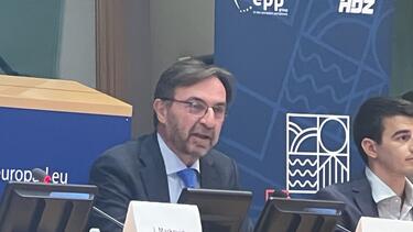 alexakis_vrixeles