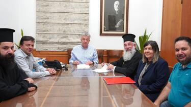 Αρναουτάκης, Σύμβαση, Εκκλησία