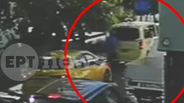 Συγκλονιστικό βίντεο: Άγριος καβγάς οδηγών στην Ιερά Οδό – Βγήκε τσεκούρι!